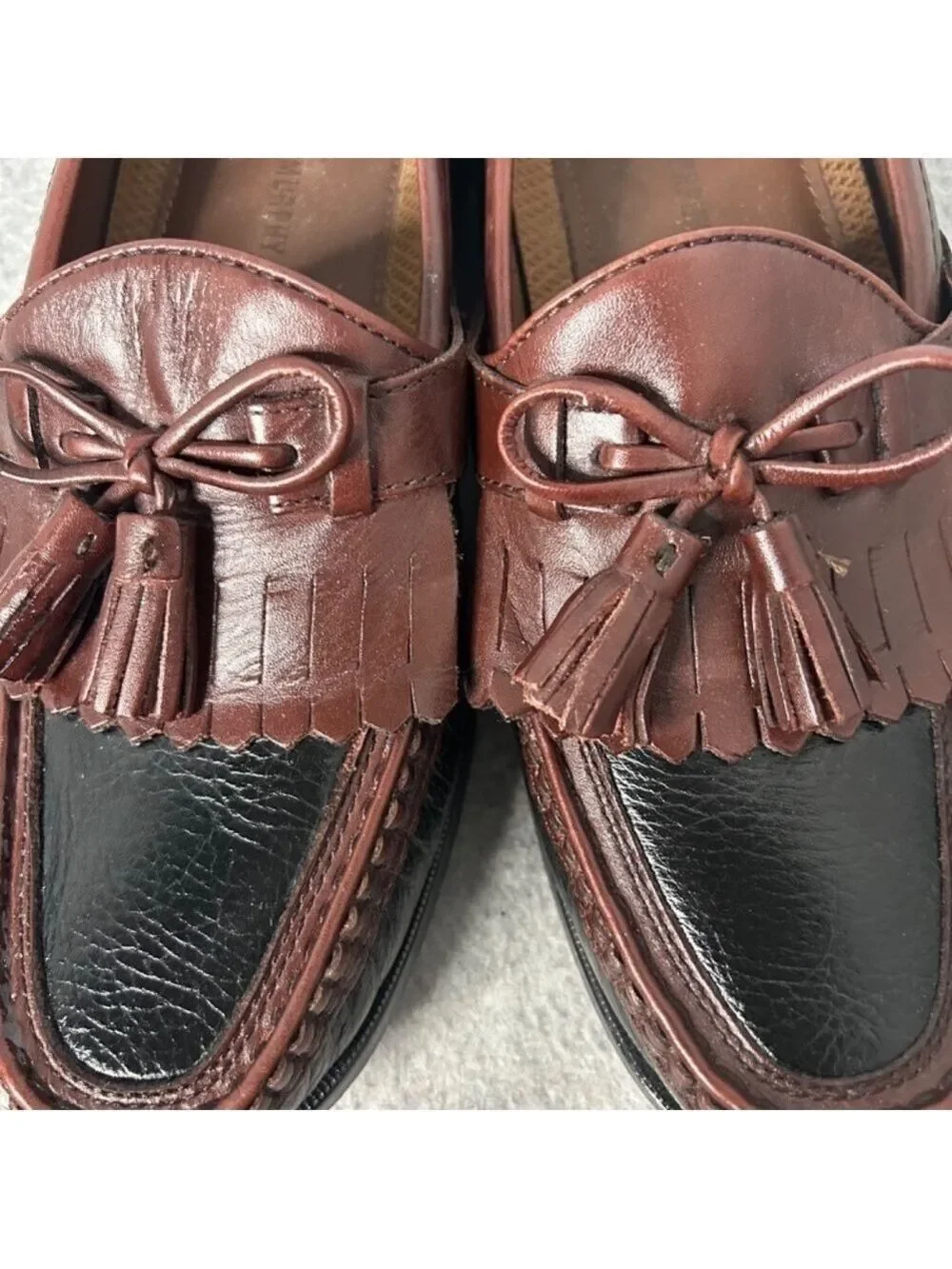 Johnston Murphy Kilt Tassel 2 Tone Loafers-Black Brown Men Sz 9US EUC